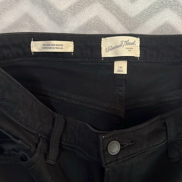 Universal Thread High Rise Midi Shorts - Picture 3 of 5